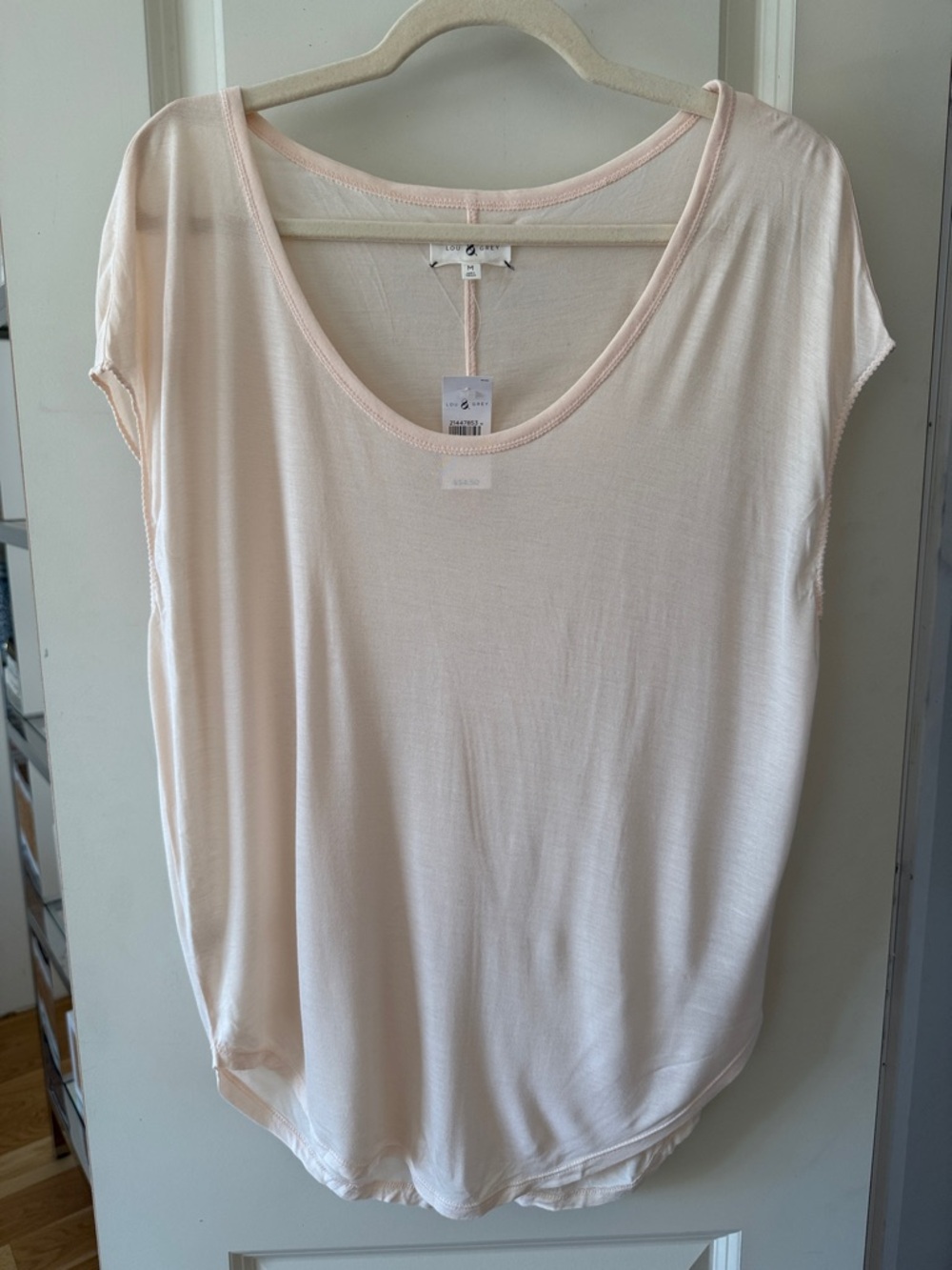 NWT! 💕 Lou & Grey Pale Blush Scoop Neck Short Sleeve Tee, Size M